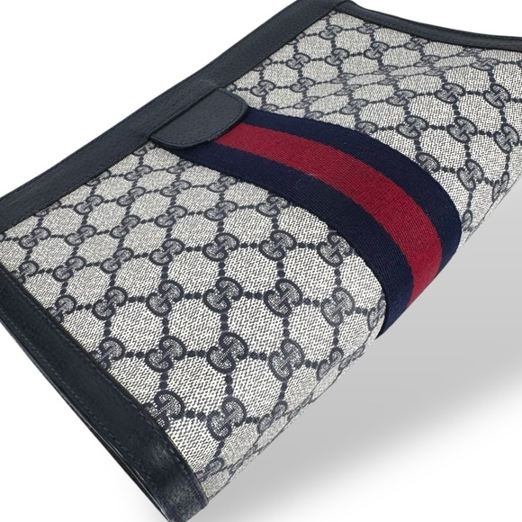 GUCCI GG monogram supreme vintage Clutch, in a Navy blue - Picture 14 of 15